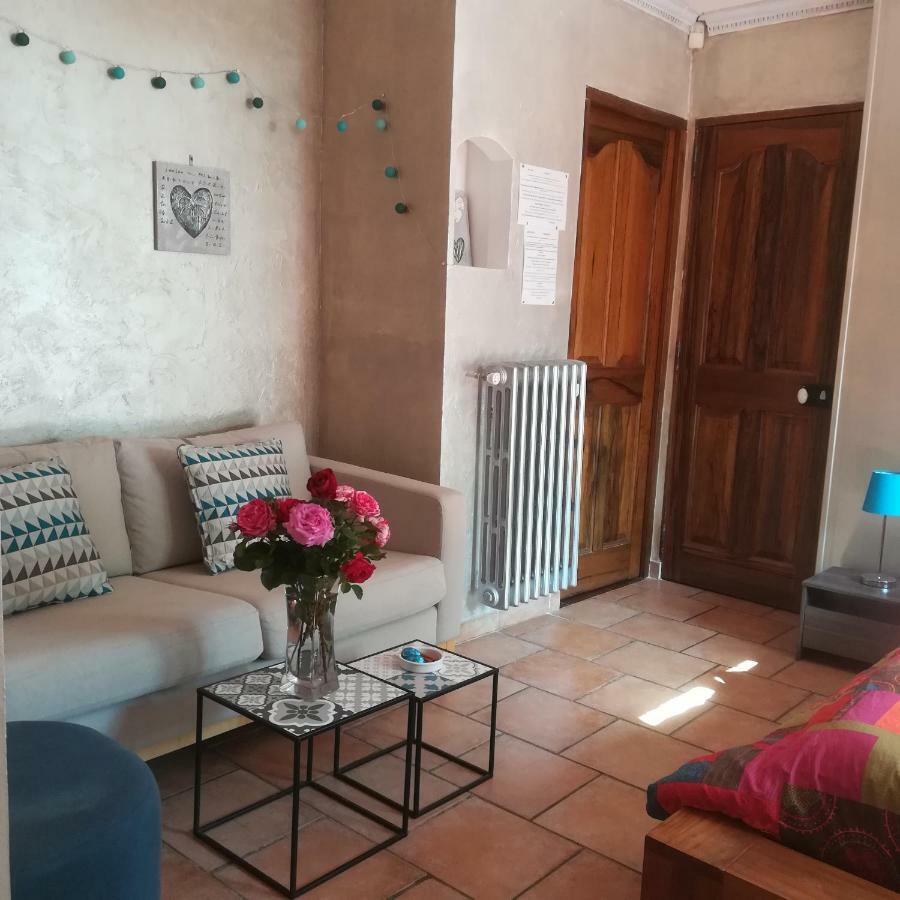 Appartements Dans Villa Privee Avec Piscine, Jardin, Parking Clos, Wifi, Climatisation Meyreuil Dış mekan fotoğraf